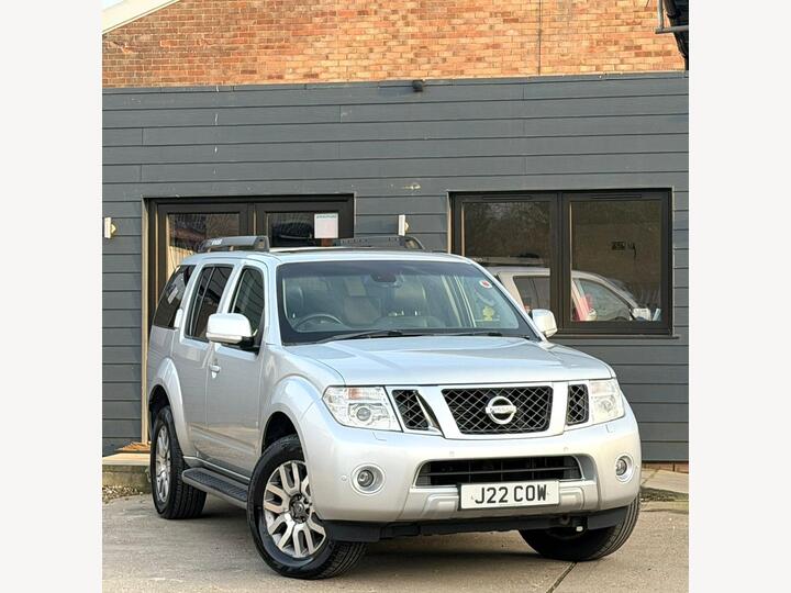 Nissan Pathfinder 2.5 DCi Tekna Auto 4WD Euro 5 5dr