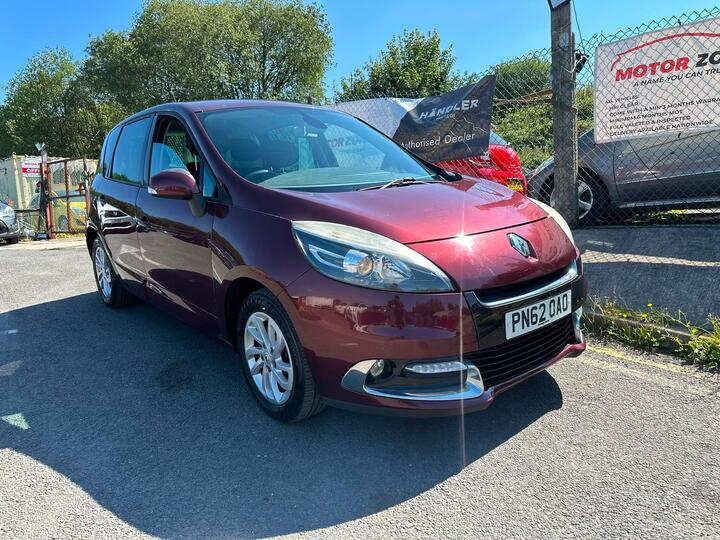 Renault Scenic 1.2 TCe Dynamique TomTom Euro 5 (s/s) 5dr