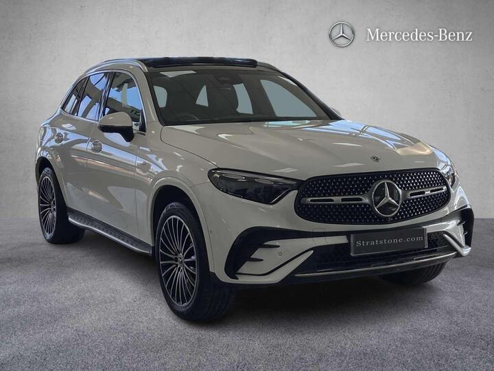 Mercedes-Benz GLC 2.0 GLC300e 31.2kWh AMG Line (Premium Plus) G-Tronic+ 4MATIC Euro 6 (s/s) 5dr Mercedes-Benz GLC 2.0 GLC300e 31.2kWh AMG Line (Premium Plus) G-Tronic+ 4MATIC Euro 6 (s/s) 5dr