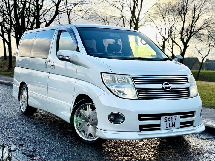 Nissan Elgrand 2.5 Highway Star