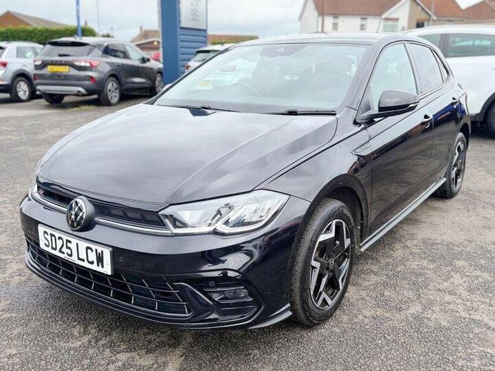 Volkswagen Polo 1.0 TSI R-Line Euro 6 (s/s) 5dr Volkswagen Polo 1.0 TSI R-Line Euro 6 (s/s) 5dr