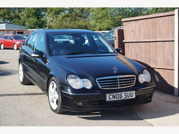 Mercedes-Benz C Class 2.5 C230 Avantgarde SE 7G-Tronic 4dr