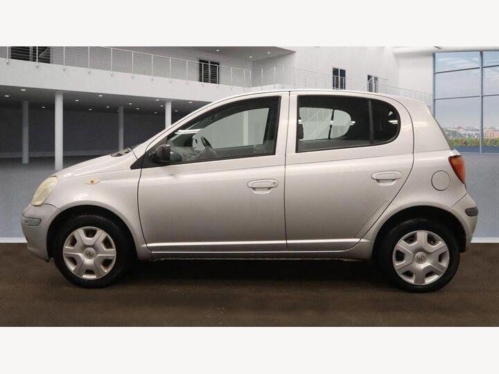 Toyota Yaris 1.0 VVT-i T3 5dr