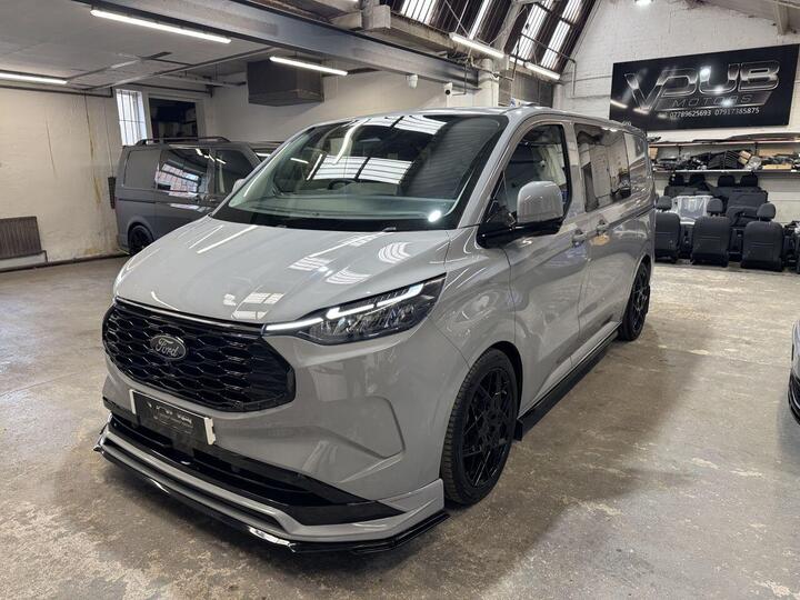 Ford TRANSIT CUSTOM 2.5 320 Duratec 11.8kWh Limited Crew Van Auto Euro 6 5dr
