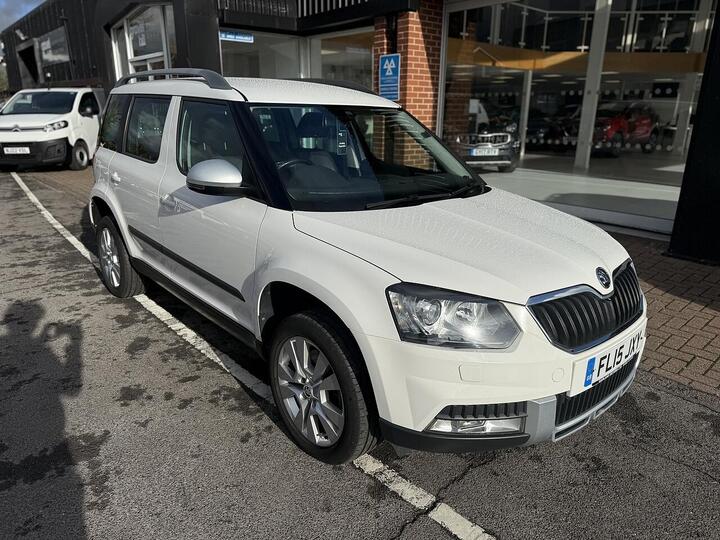 Skoda Yeti 2.0 TDI Elegance Outdoor DSG 4WD Euro 5 5dr