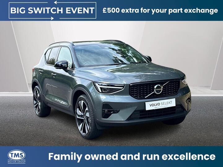 Volvo XC40 2.0 B3 MHEV Ultra Dark DCT Auto Euro 6 (s/s) 5dr