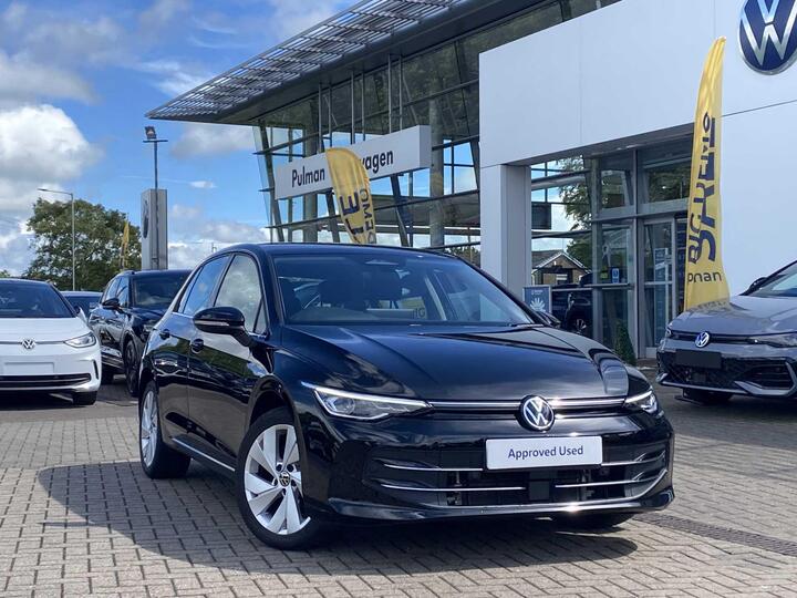 Volkswagen Golf 1.5 TSI EHybrid 19.7kWh Style DSG Euro 6 (s/s) 5dr Volkswagen Golf 1.5 TSI EHybrid 19.7kWh Style DSG Euro 6 (s/s) 5dr