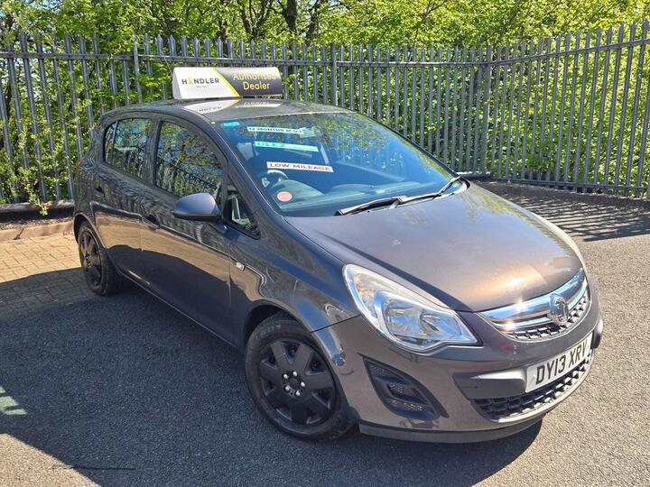 Vauxhall Corsa 1.2i EcoFLEX 16V Exclusiv Euro 5 (s/s) 5dr (A/C) Vauxhall Corsa 1.2i EcoFLEX 16V Exclusiv Euro 5 (s/s) 5dr (A/C)