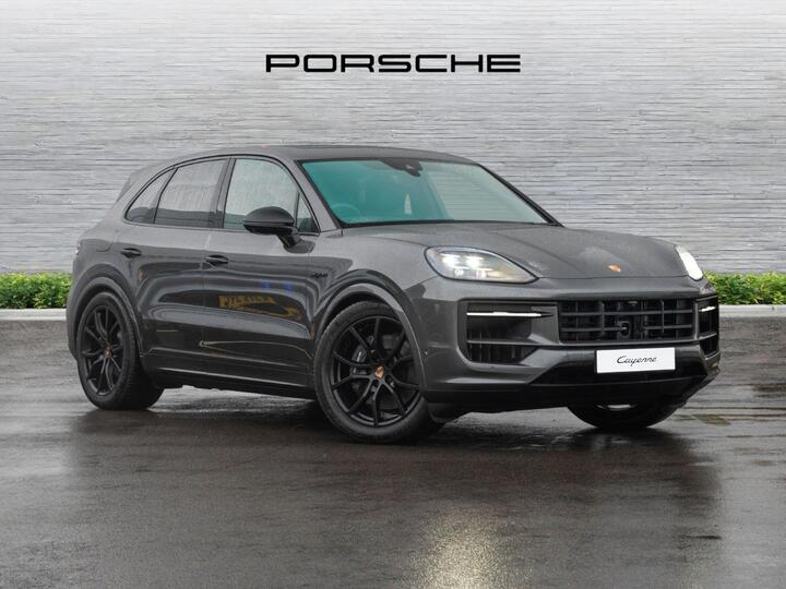 Porsche Cayenne 3.0 V6 E-Hybrid 25.9kWh Black Edition TiptronicS 4WD Euro 6 (s/s) 5dr