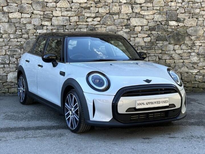 MINI HATCHBACK 1.5 Cooper Exclusive Steptronic Euro 6 (s/s) 5dr