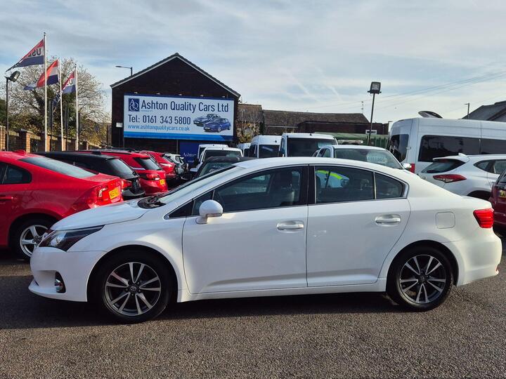 Toyota Avensis 2.0 D-4D Icon Euro 5 4dr Toyota Avensis 2.0 D-4D Icon Euro 5 4dr