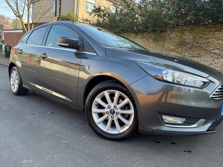 Ford Focus 1.0T EcoBoost Titanium Euro 6 (s/s) 5dr