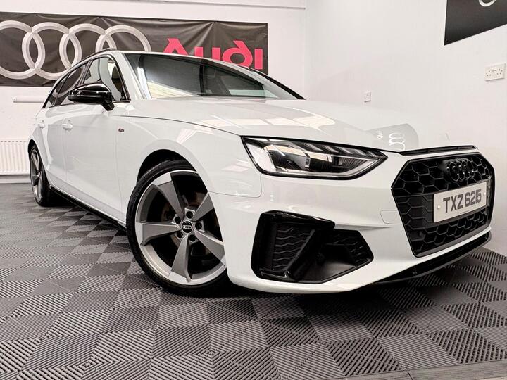 Audi A4 Avant 2.0 TDI 35 Black Edition S Tronic Euro 6 (s/s) 5dr Audi A4 Avant 2.0 TDI 35 Black Edition S Tronic Euro 6 (s/s) 5dr