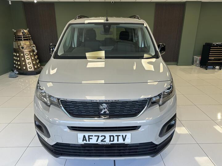 Peugeot Rifter 1.5 BlueHDi Allure Standard MPV Euro 6 (s/s) 5dr Peugeot Rifter 1.5 BlueHDi Allure Standard MPV Euro 6 (s/s) 5dr