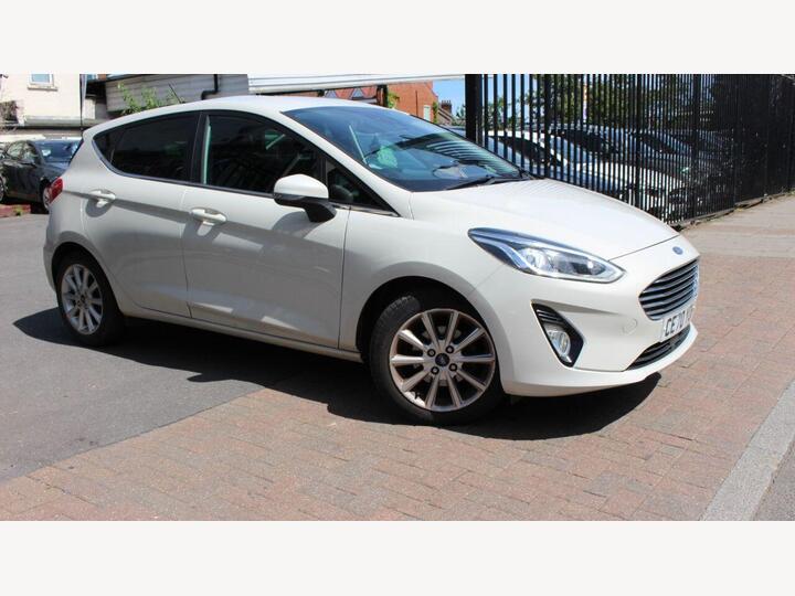 Ford FIESTA 1.0T EcoBoost Titanium Euro 6 (s/s) 5dr