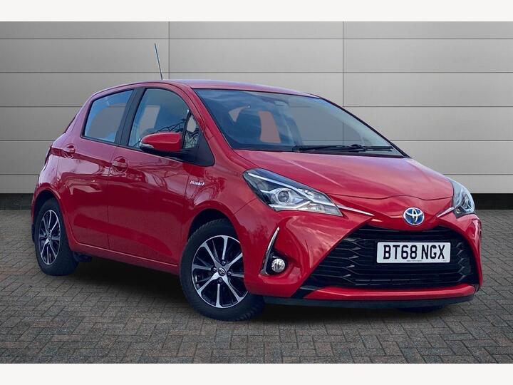 Toyota Yaris 1.5 VVT-h Icon Tech E-CVT Euro 6 (s/s) 5dr