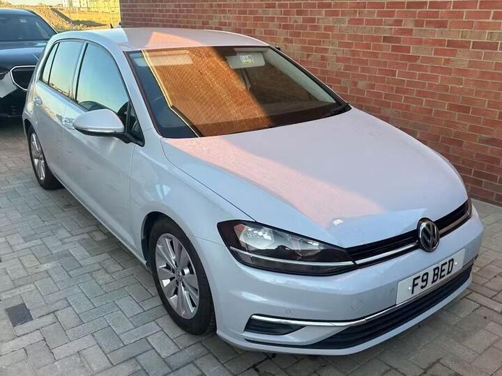 Volkswagen Golf 2.0 TDI BlueMotion Tech SE Nav DSG Euro 6 (s/s) 5dr