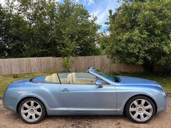 Bentley Continental 6.0 W12 GTC Auto 4WD Euro 4 2dr