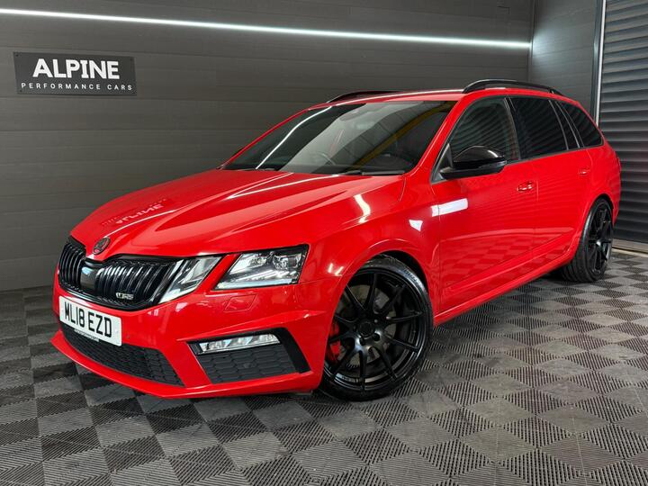 Skoda Octavia 2.0 TSI VRS DSG Euro 6 (s/s) 5dr Skoda Octavia 2.0 TSI VRS DSG Euro 6 (s/s) 5dr