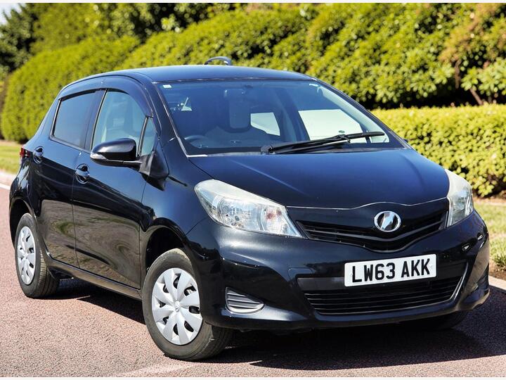 Toyota Yaris 1.33 Dual VVT-i Icon Plus Multidrive S Euro 5 5dr