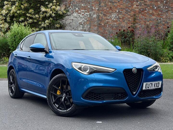 Alfa Romeo Stelvio 2.0T Veloce Auto Q4 AWD Euro 6 (s/s) 5dr Alfa Romeo Stelvio 2.0T Veloce Auto Q4 AWD Euro 6 (s/s) 5dr