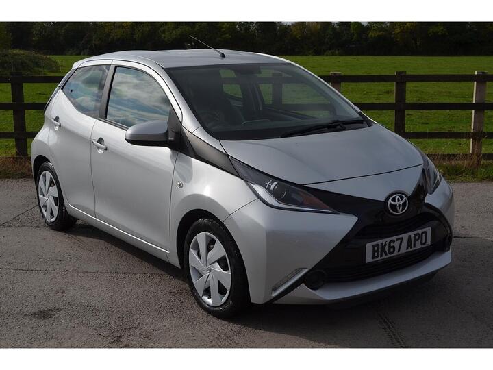 Toyota AYGO 1.0 VVT-i X-play Euro 6 5dr