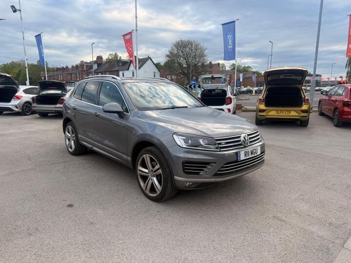 Volkswagen Touareg 3.0 TDI V6 R-Line Plus Tiptronic 4WD Euro 6 (s/s) 5dr