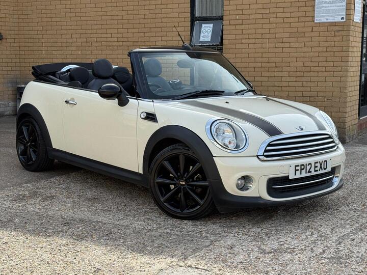 MINI CONVERTIBLE 1.6 Cooper Euro 5 (s/s) 2dr