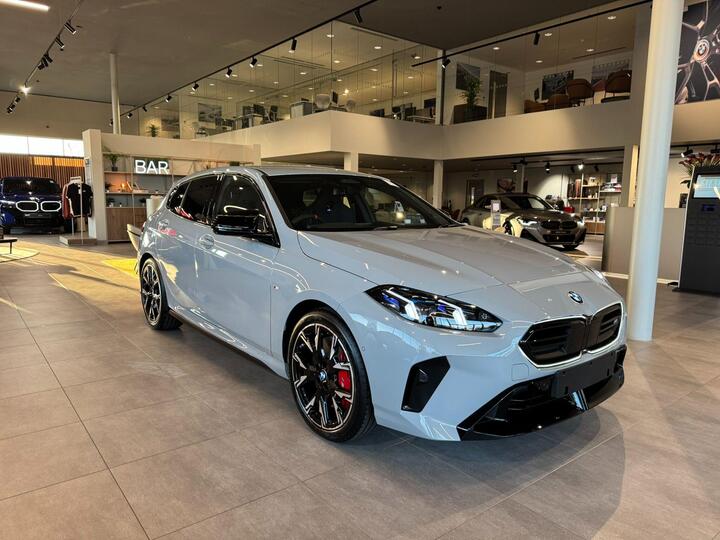 BMW 1 Series 2.0 M135i DCT XDrive Euro 6 (s/s) 5dr