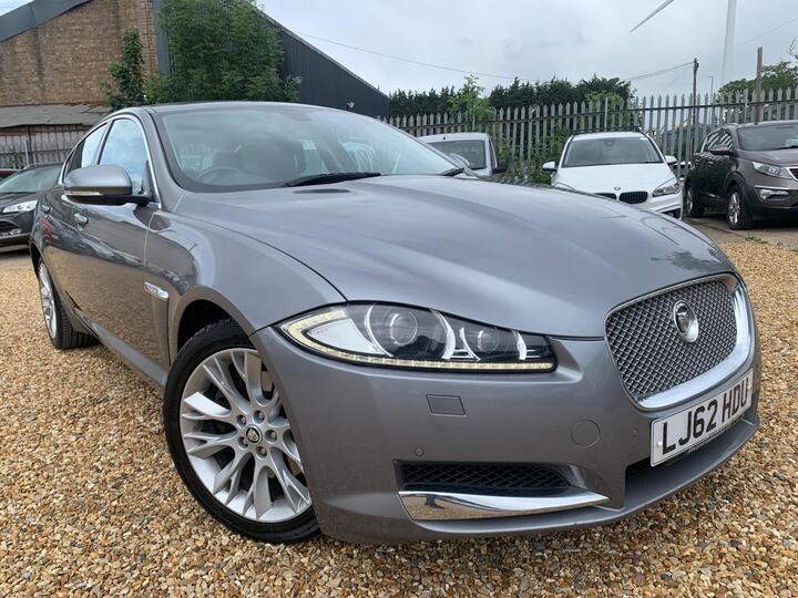 Jaguar XF 2.2d Premium Luxury Auto Euro 5 (s/s) 4dr