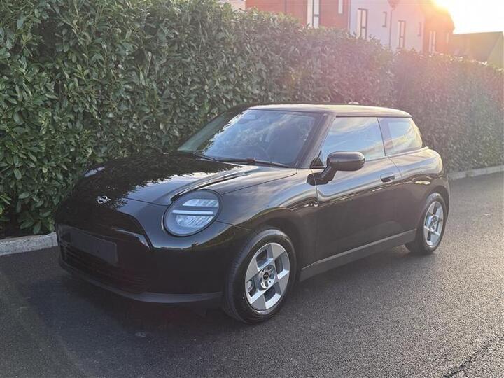 MINI Electric Cooper E 40.7kWh Classic Auto 3dr