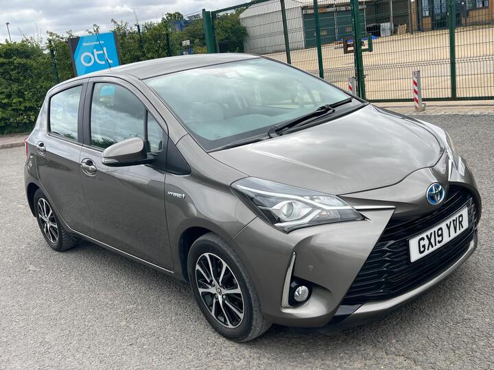 Toyota Yaris 1.5 VVT-h Icon Tech E-CVT Euro 6 (s/s) 5dr