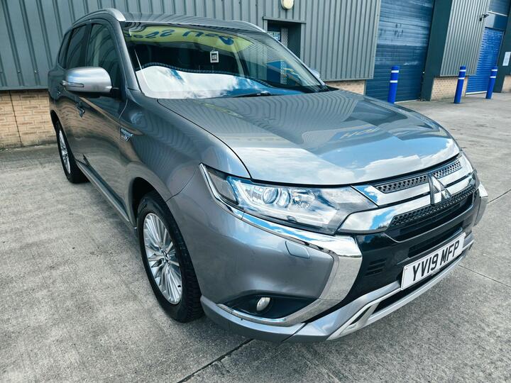 Mitsubishi Outlander 2.4h TwinMotor 13.8kWh Juro CVT 4WD Euro 6 (s/s) 5dr
