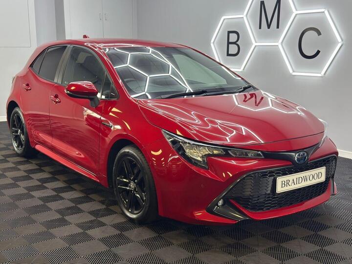 Toyota COROLLA 1.8 VVT-h Icon Tech CVT Euro 6 (s/s) 5dr
