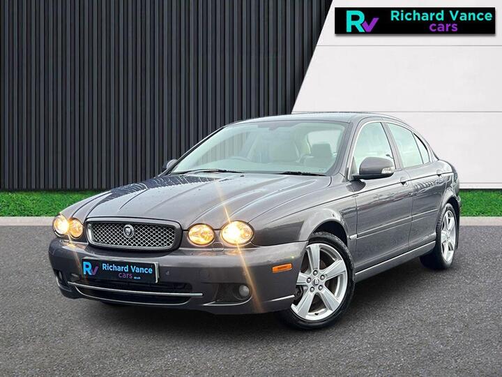 Jaguar X-Type 2.2D DPF SE 4dr