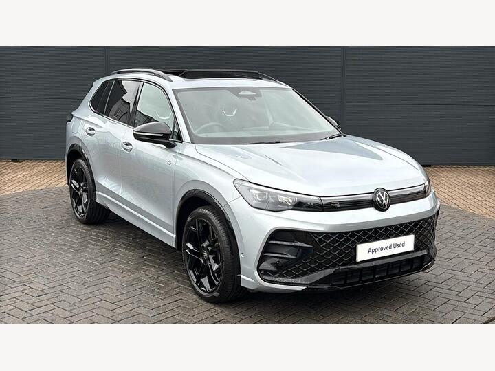 Volkswagen TIGUAN 1.5 ETSI MHEV R-Line DSG Euro 6 (s/s) 5dr