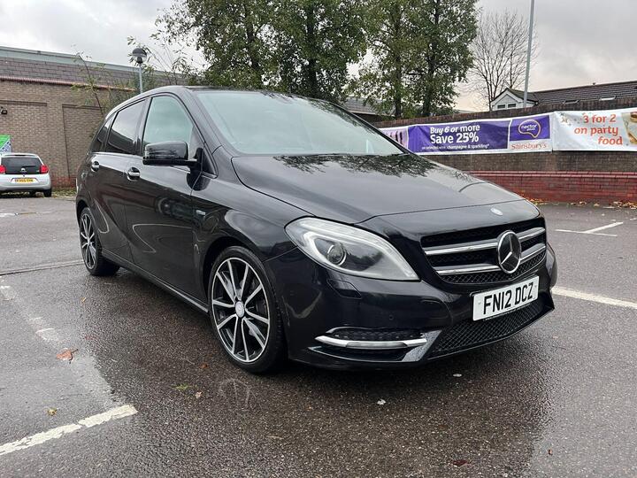 Mercedes-Benz B Class 1.6 B180 BlueEfficiency Sport 7G-DCT Euro 5 (s/s) 5dr Mercedes-Benz B Class 1.6 B180 BlueEfficiency Sport 7G-DCT Euro 5 (s/s) 5dr