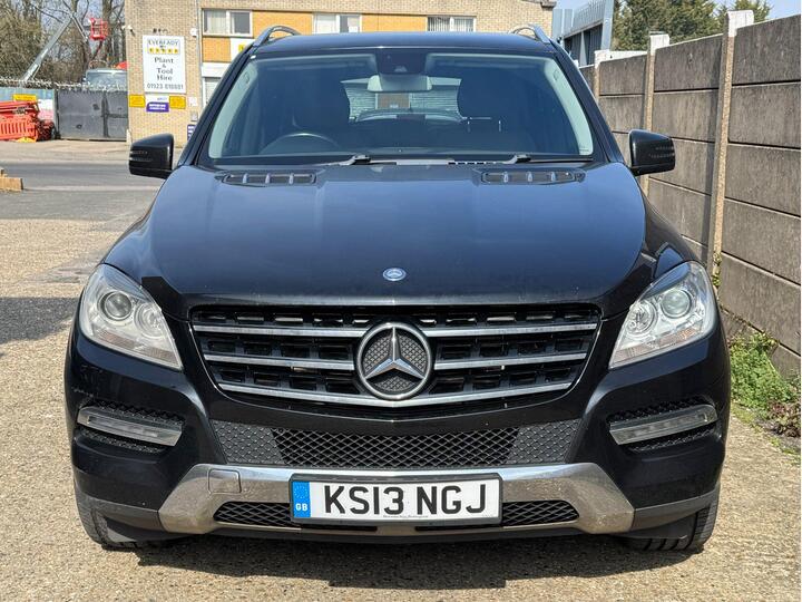 Mercedes-Benz M-CLASS 2.1 ML250 BlueTEC SE G-Tronic 4WD Euro 6 (s/s) 5dr Mercedes-Benz M-CLASS 2.1 ML250 BlueTEC SE G-Tronic 4WD Euro 6 (s/s) 5dr