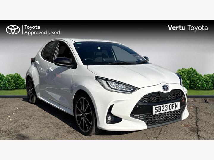 Toyota Yaris 1.5 VVT-h GR SPORT E-CVT Euro 6 (s/s) 5dr