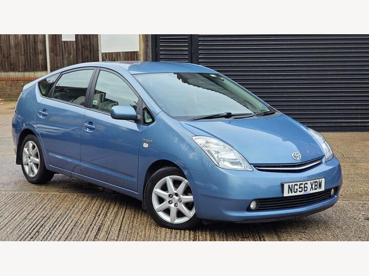 Toyota Prius 1.5 T Spirit CVT 5dr