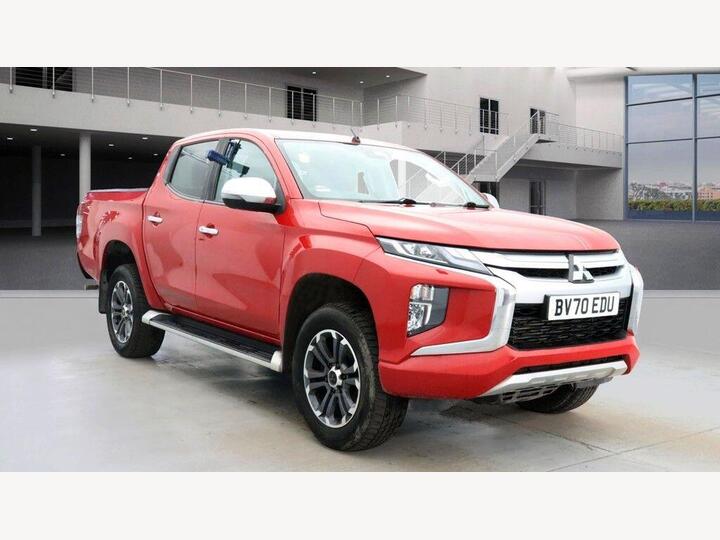 Mitsubishi L200 2.2 DI-D DC Barbarian 4WD Euro 6 (s/s) 4dr Mitsubishi L200 2.2 DI-D DC Barbarian 4WD Euro 6 (s/s) 4dr