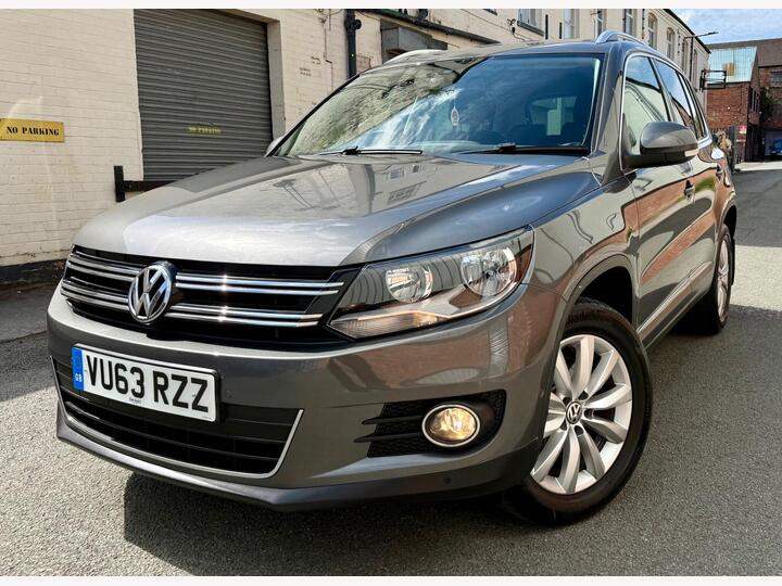 Volkswagen Tiguan 2.0 TDI BlueMotion Tech Match 4WD Euro 5 (s/s) 5dr