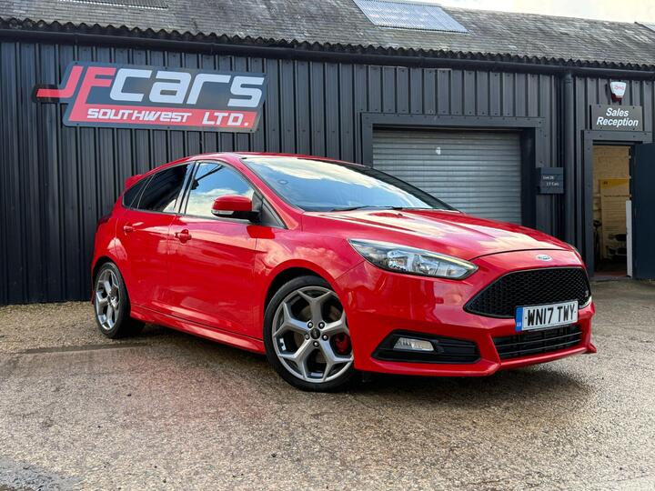 Ford Focus 2.0 TDCi ST-2 Euro 6 (s/s) 5dr