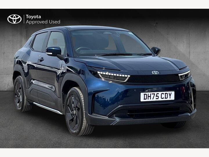 Toyota Urban Cruiser 61kWh Design Auto 5dr Toyota Urban Cruiser 61kWh Design Auto 5dr