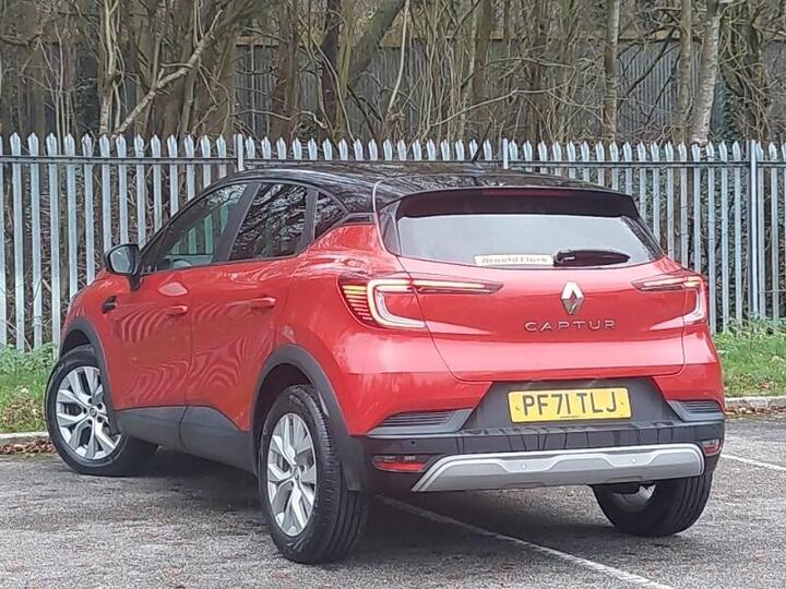 Renault Captur 1.0 TCe Iconic Euro 6 (s/s) 5dr