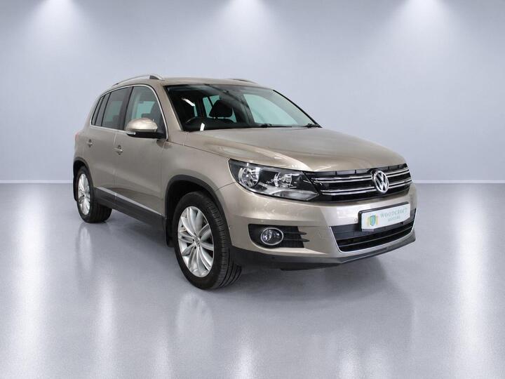 Volkswagen Tiguan 2.0 TDI BlueMotion Tech Match DSG 4WD Euro 5 (s/s) 5dr