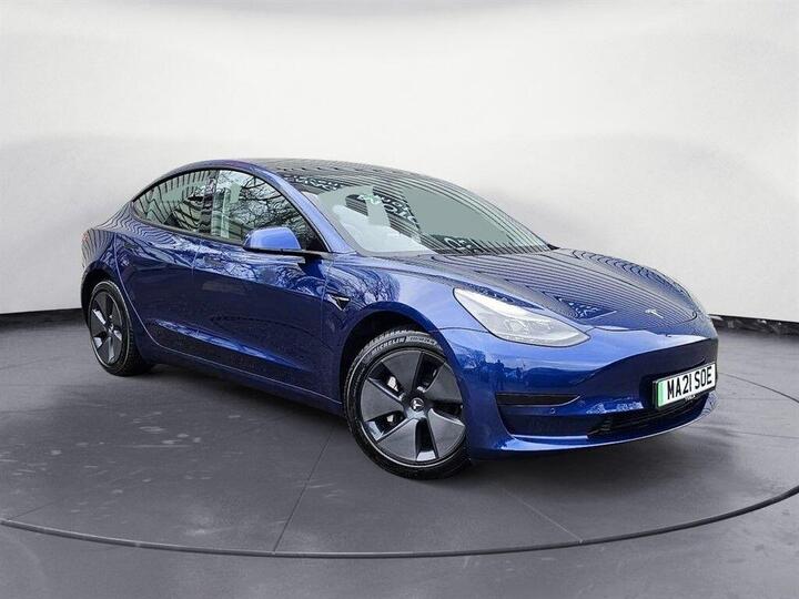 Tesla Model 3 Standard Range Plus Auto RWD 4dr