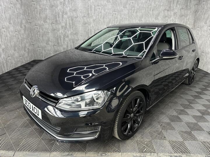 Volkswagen Golf 2.0 TDI BlueMotion Tech GT Euro 5 (s/s) 5dr