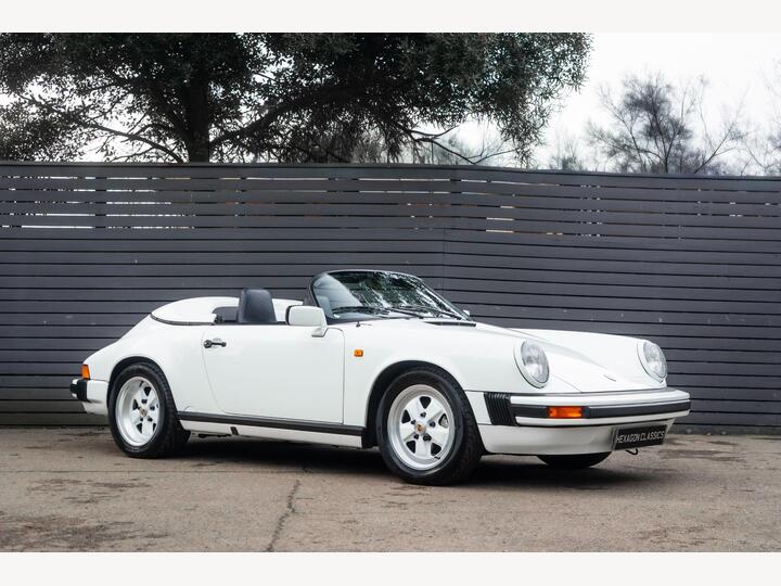Porsche 911 3.2 Classic Carrera Cabriolet 2dr