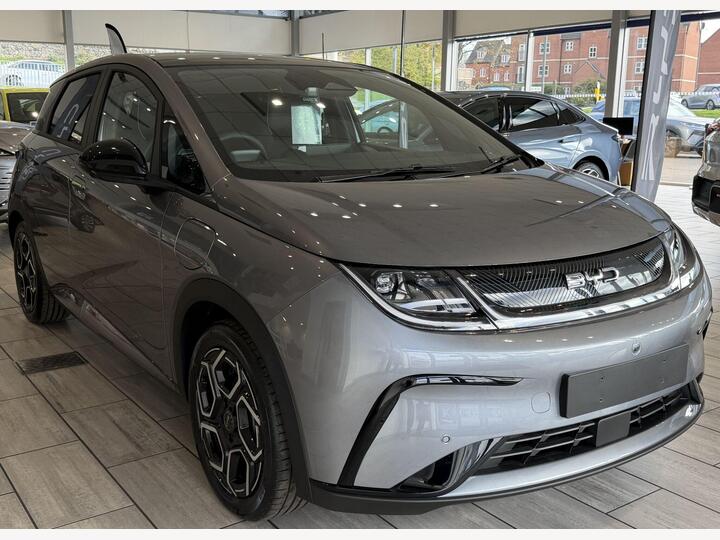 BYD Dolphin 60.48kWh Design Auto 5dr